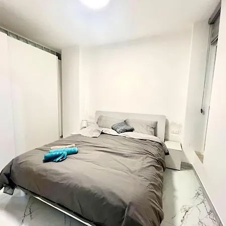 House 1 Min From The Beach, Close St Julian Dom wakacyjny Sliema